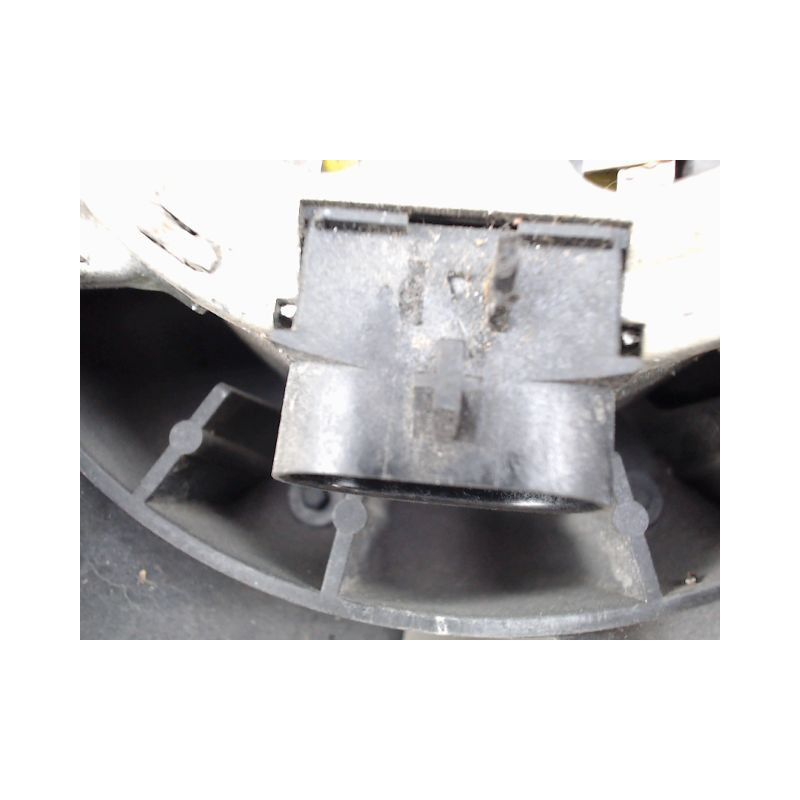 MOTEUR VENTILATEUR RADIATEUR OPEL CORSA