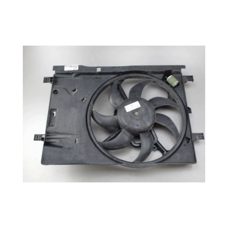 MOTEUR VENTILATEUR RADIATEUR OPEL CORSA