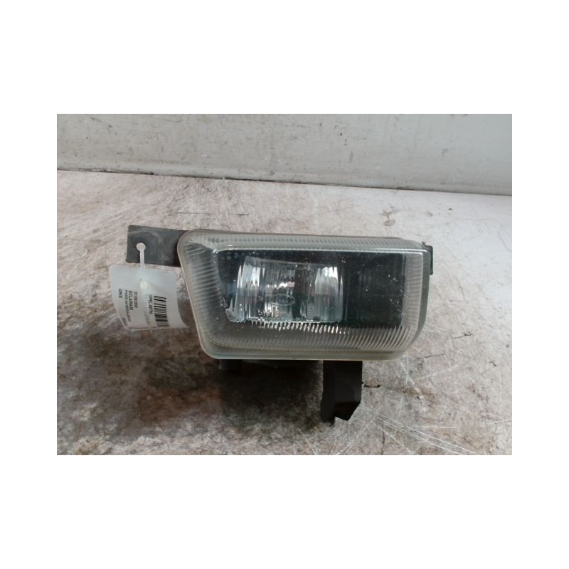 PHARE ANTIBROUILLARD AVANT DROIT OPEL ASTRA 98-2004
