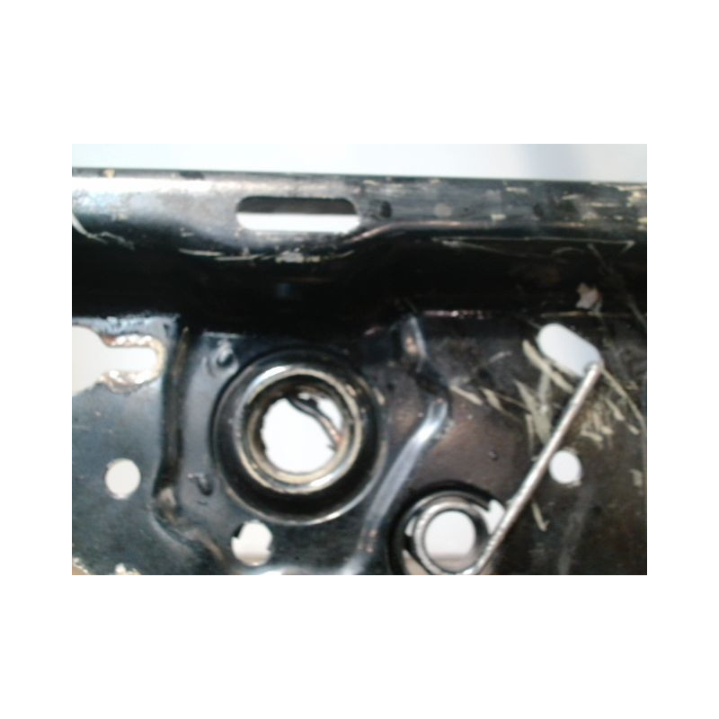 TRAVERSE SUPERIEURE ARMATURE AVANT OPEL ASTRA