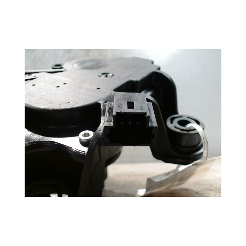 MOTEUR ESSUIE-GLACE ARRIERE RENAULT LAGUNA III 2007-