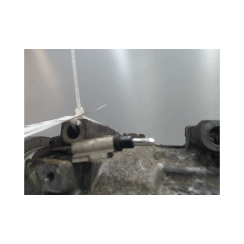 COMPRESSEUR AIR CONDITIONNE DACIA LOGAN