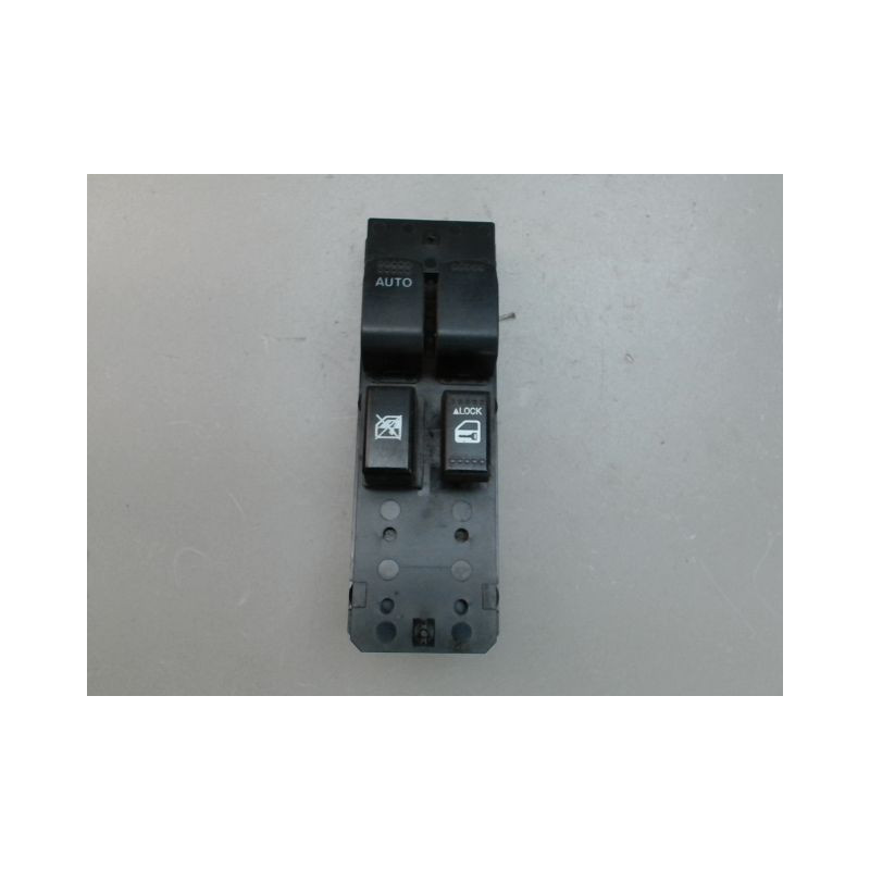 COMMANDE LEVE-GLACE PORTE AVG SUZUKI SWIFT