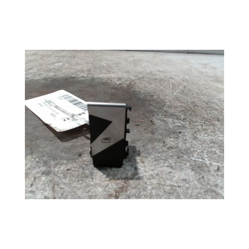 COMMANDE LEVE-GLACE PORTE ARD DS DS7