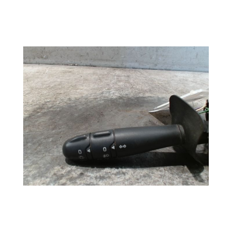 COMMANDE CLIGNOTANT RENAULT CLIO II CAMPUS 06-
