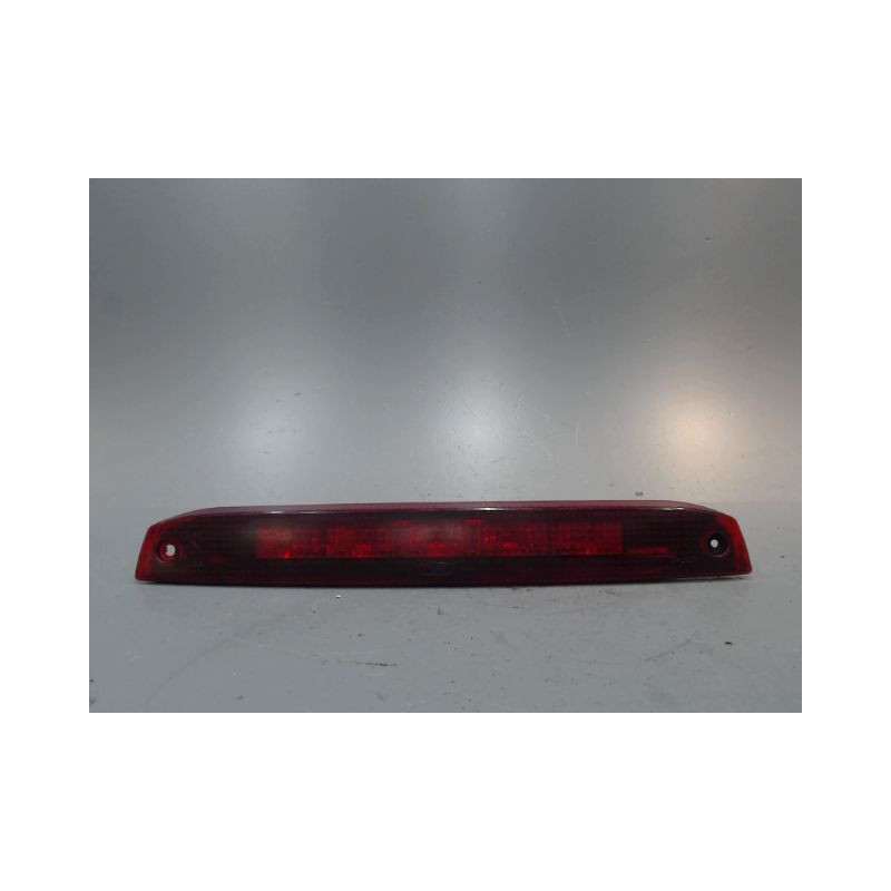 FEUX STOP SUPPLEMENTAIRE FORD FOCUS
