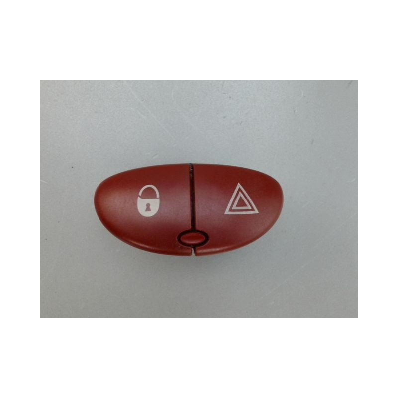 BOUTON DE WARNING PEUGEOT 206