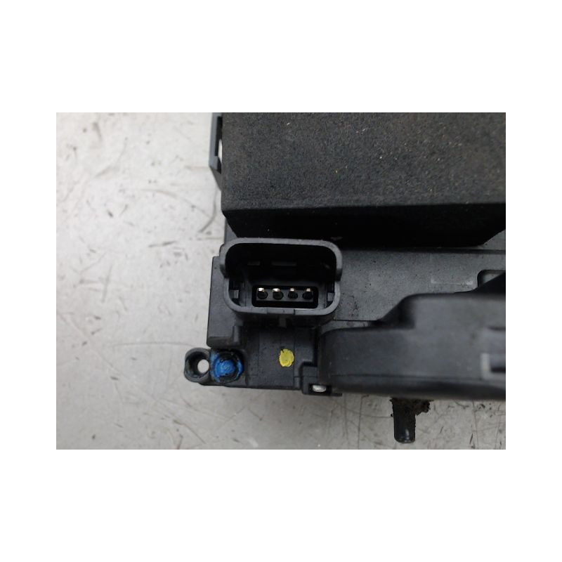 SYSTEME CONDAMNATION ARRIERE DROIT RENAULT MODUS