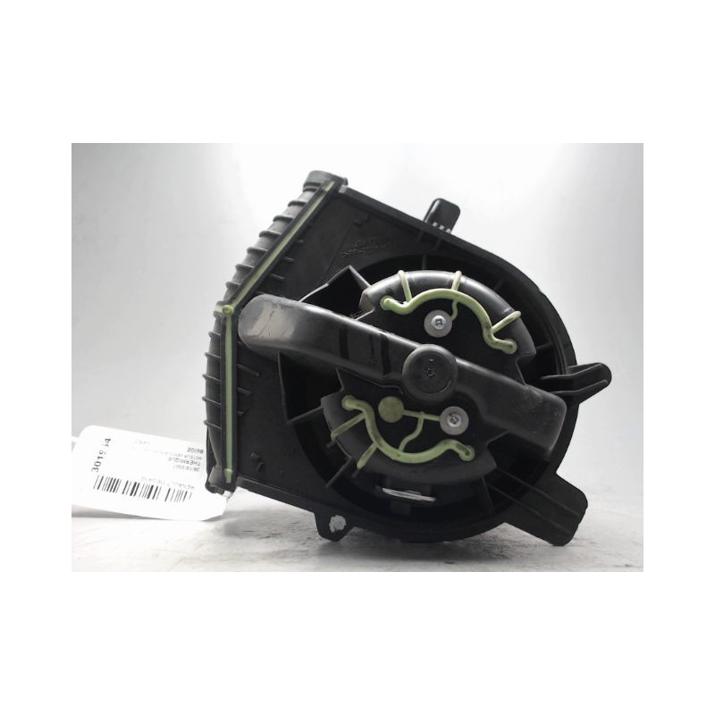 MOTEUR VENTILATEUR CHAUFFAGE RENAULT MEGANE