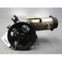 POMPE DIRECTION ASSISTEE TOYOTA YARIS -2003