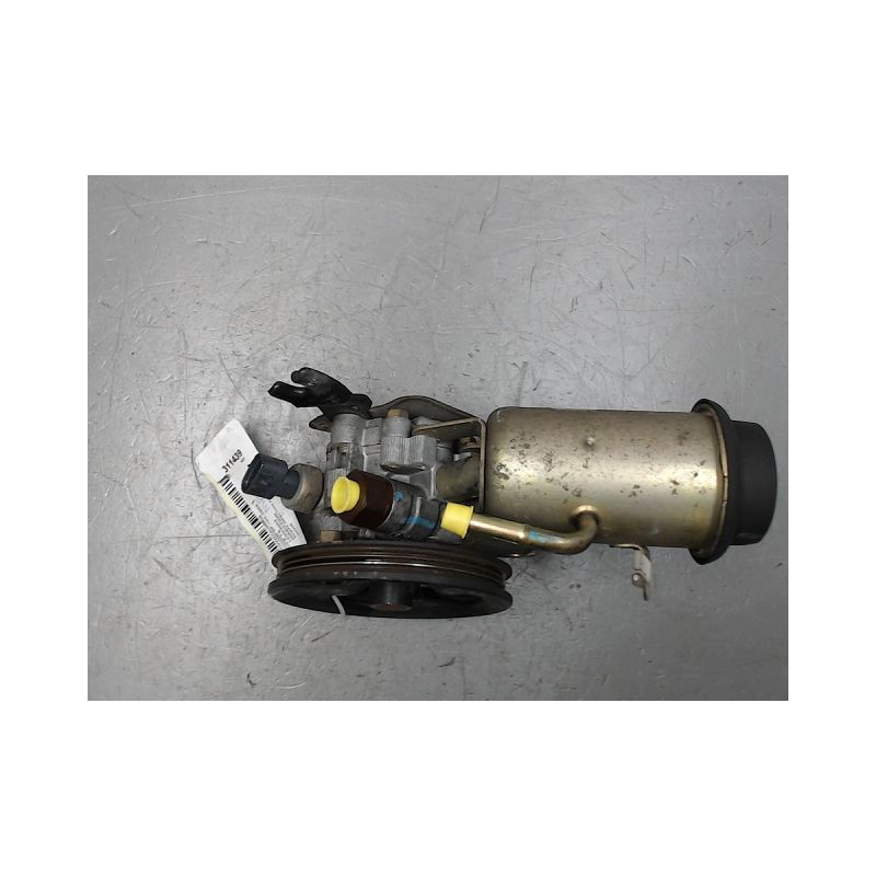 POMPE DIRECTION ASSISTEE TOYOTA YARIS -2003