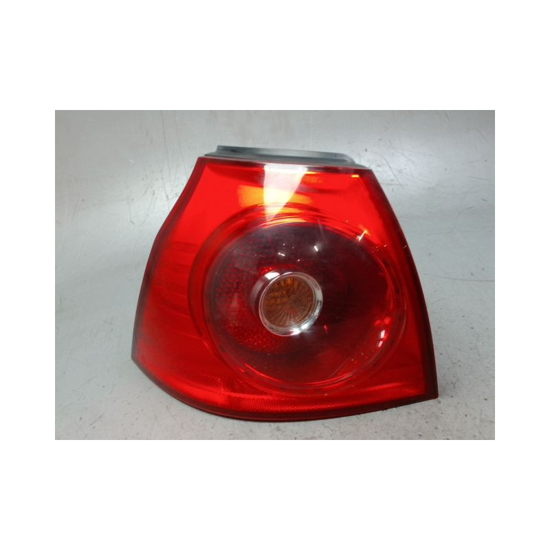 FEU ARRIERE GAUCHE  VOLKSWAGEN GOLF V 2003-2009