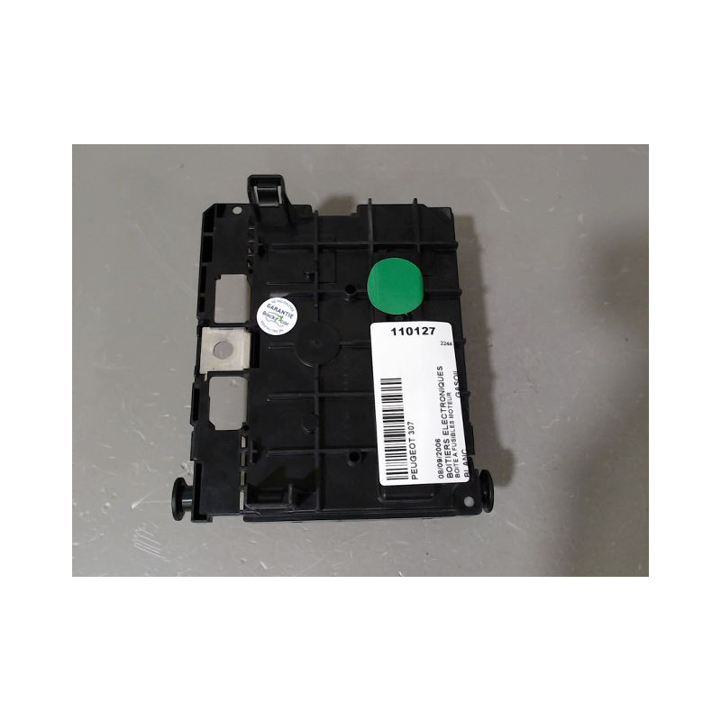 BOITE A FUSIBLES PEUGEOT 307