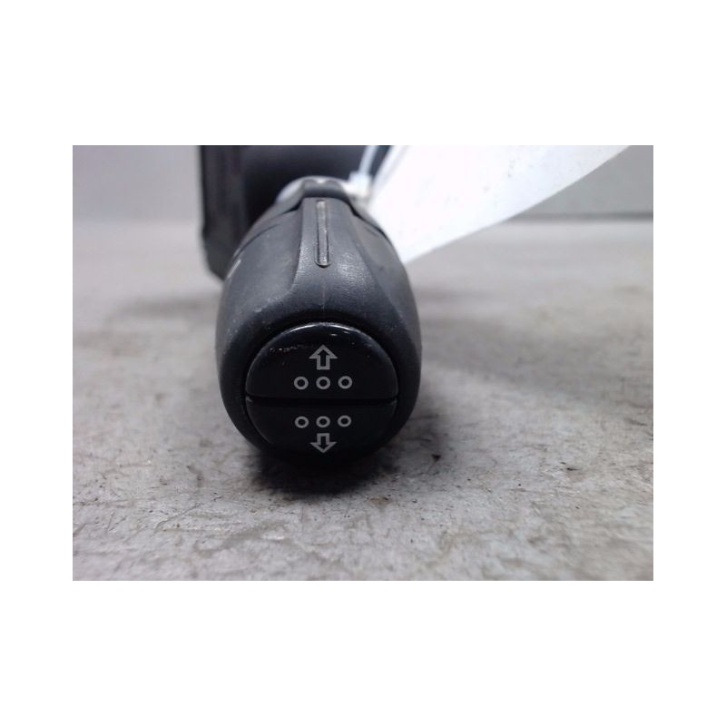 COMMANDE ESSUIE GLACE RENAULT CLIO