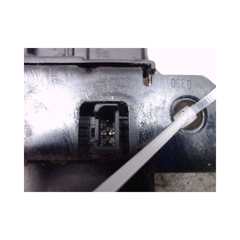 SERRURE HAYON  VOLKSWAGEN GOLF IV 98-2004
