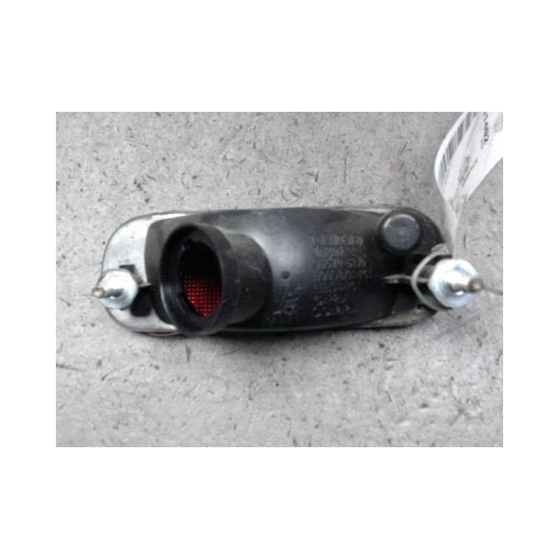FEU BROUILLARD CENTRAL ARRIERE SUZUKI SWIFT
