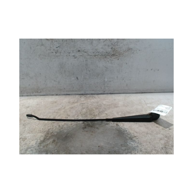 BRAS ESSUIE-GLACE AVANT DROIT RENAULT CLIO II PH.2 01-06