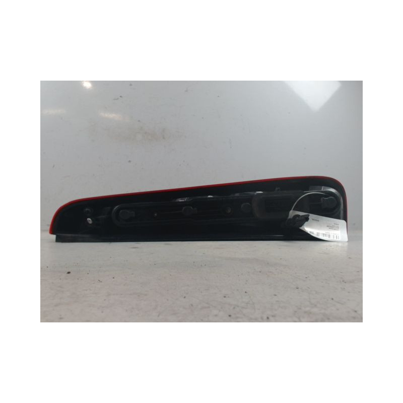 FEU ARRIERE GAUCHE  FORD C-MAX