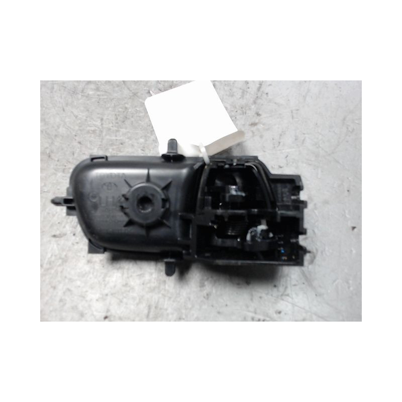 POIGNEE INTERIEURE PORTE AVANT GAUCHE TOYOTA YARIS CRO