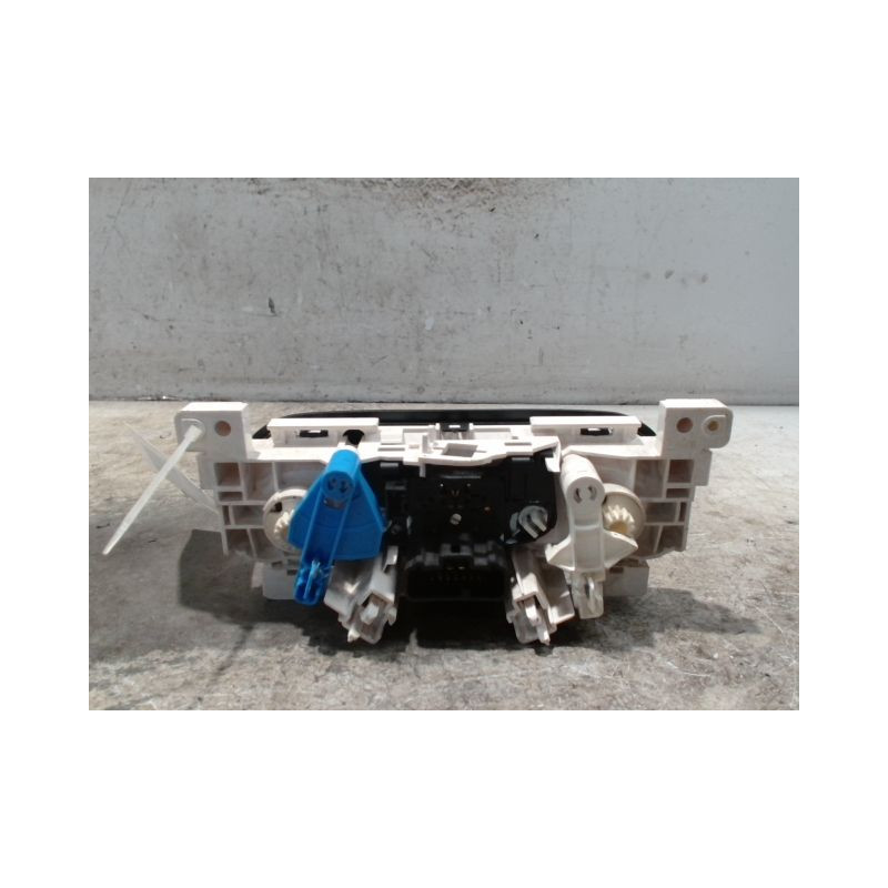 COMMANDE DE CHAUFFAGE DACIA SANDERO 2008-