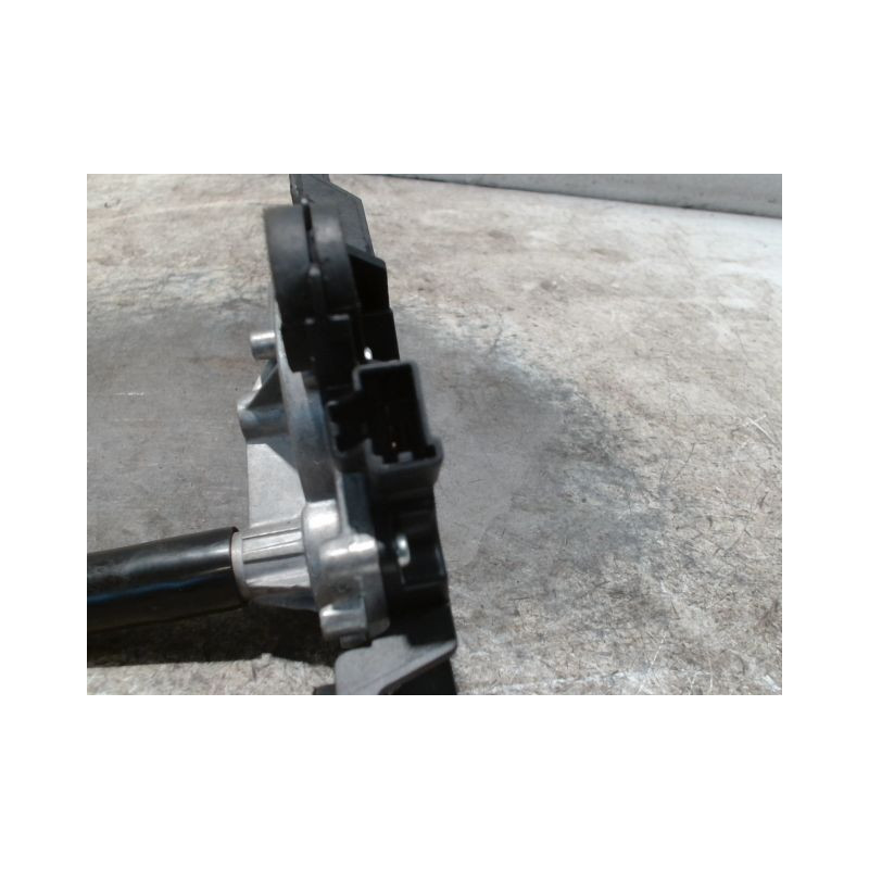 MOTEUR ESSUIE-GLACE ARRIERE FORD FOCUS 05-07