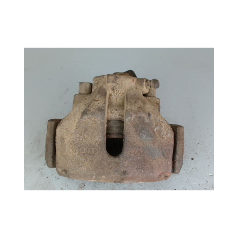 ETRIER DE FREIN AVANT DROIT AUDI A4 2 AVANT PHASE 1 BREAK GASOI
