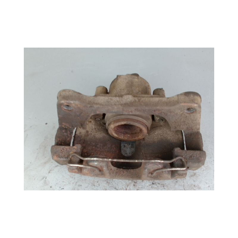 ETRIER DE FREIN AVANT DROIT AUDI A4 2 AVANT PHASE 1 BREAK GASOI