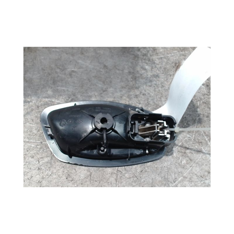 POIGNEE INTERIEURE PORTE ARRIERE GAUCHE RENAULT CLIO IV