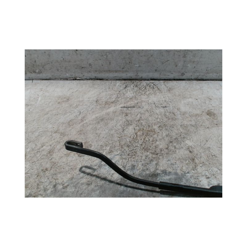 BRAS ESSUIE-GLACE AVANT DROIT TOYOTA IQ 2008-