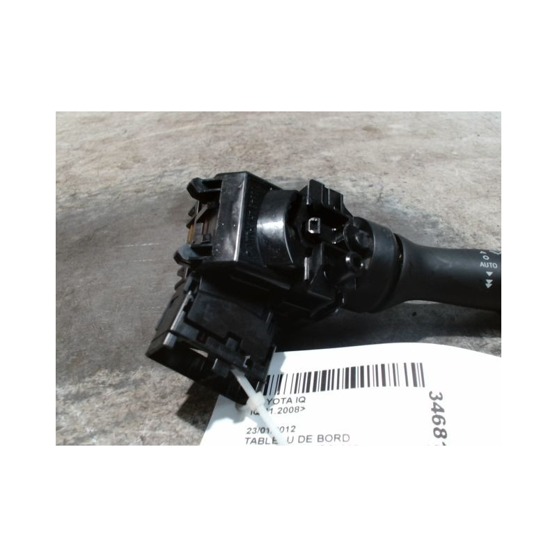 COMMANDE ESSUIE GLACE TOYOTA IQ 2008-