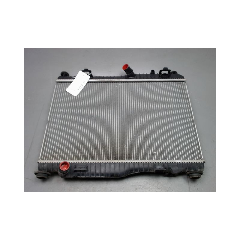 RADIATEUR FORD FIESTA