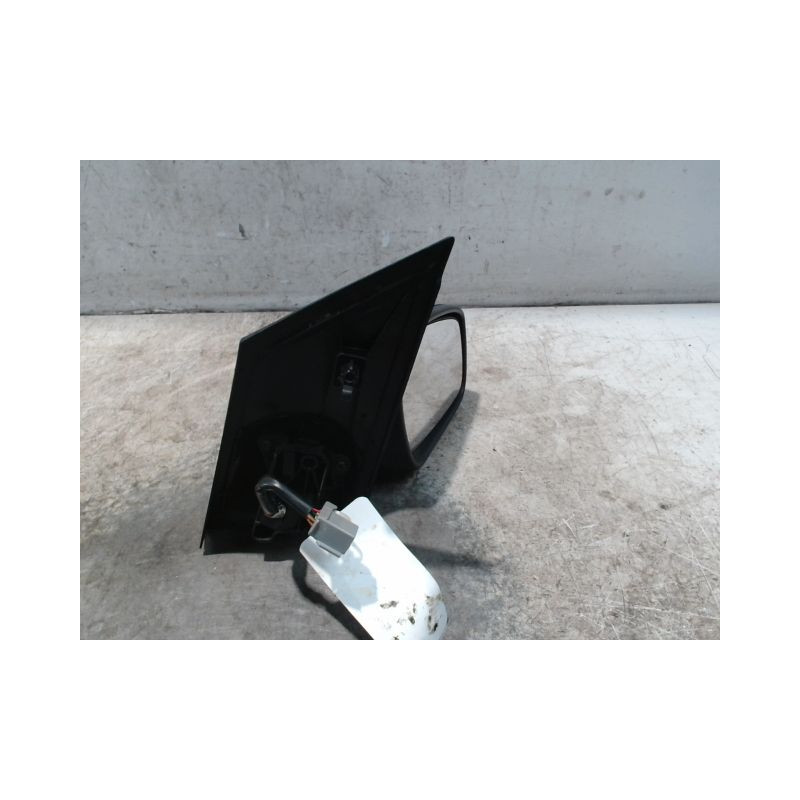 RETROVISEUR EXTERIEUR ELECTRIQUE DROIT FORD FOCUS 05-07