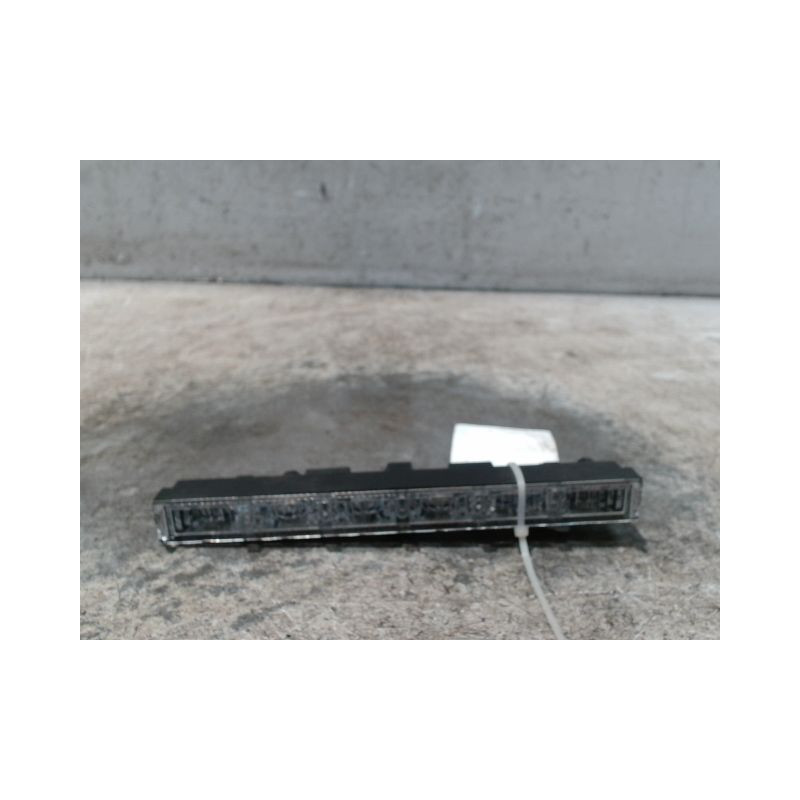 FEUX STOP SUPPLEMENTAIRE TOYOTA AURIS 2010-