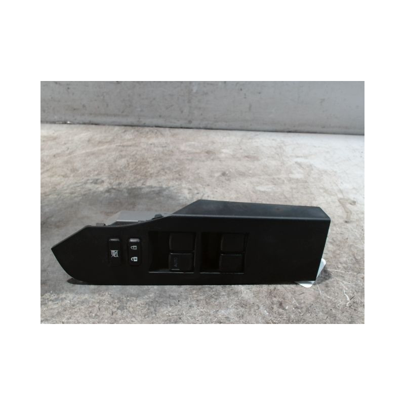 COMMANDE LEVE-GLACE PORTE AVG TOYOTA AURIS 2010-