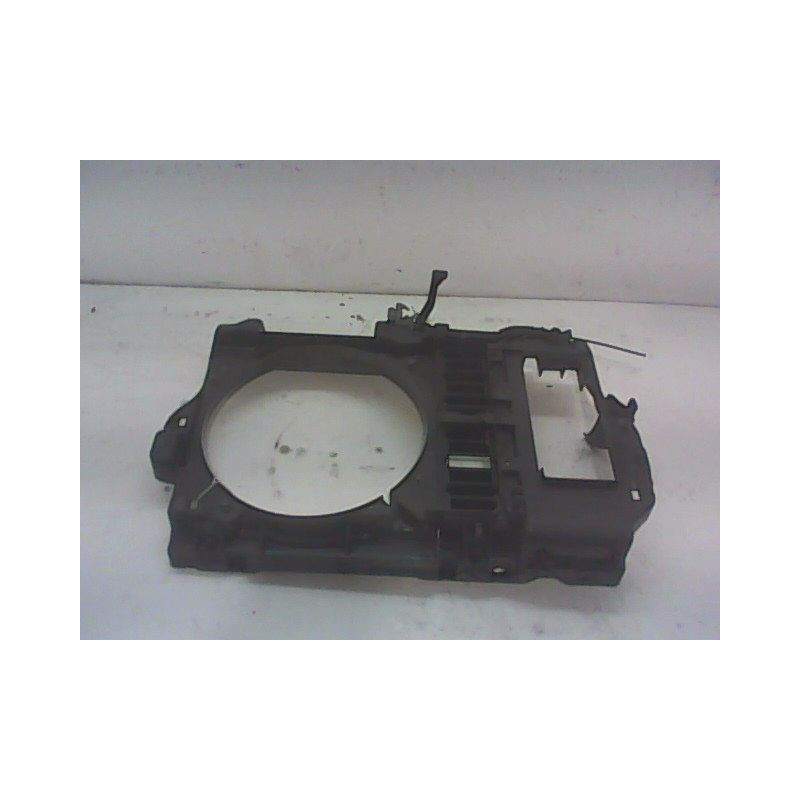 SUPPORT DE VENTILATEUR PEUGEOT 407
