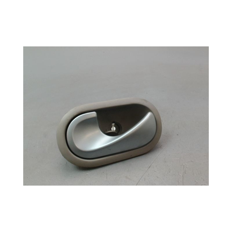 POIGNEE INTERIEURE PORTE AVANT GAUCHE RENAULT TWINGO II Phase 1 2007-2011