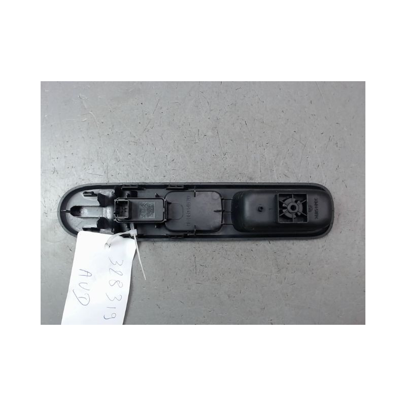 COMMANDE LEVE-GLACE PORTE AVD PEUGEOT 3008 BREAK I Phase 1 2009-2013