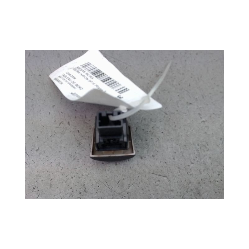 BOUTON DE WARNING NISSAN MICRA III Phase 3 2007-2010