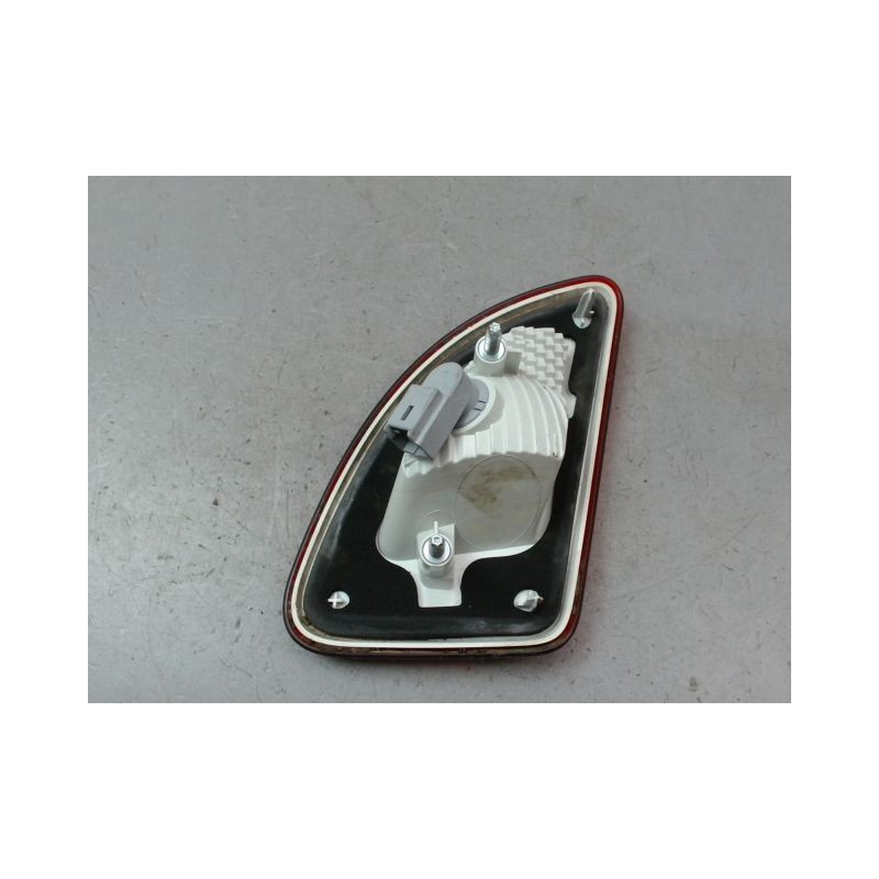 FEU RECUL GAUCHE RENAULT TWINGO II Phase 2 2011-2014
