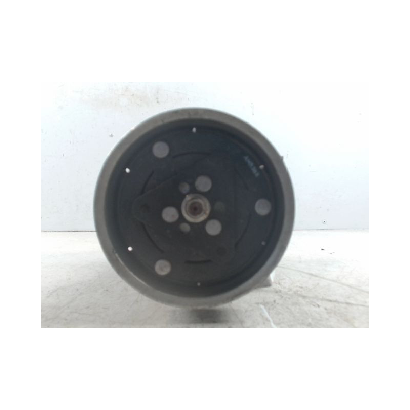 COMPRESSEUR AIR CONDITIONNE RENAULT CLIO III 2010-