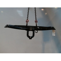TRAVERSE SUPERIEURE ARMATURE AVANT MERCEDES CLK