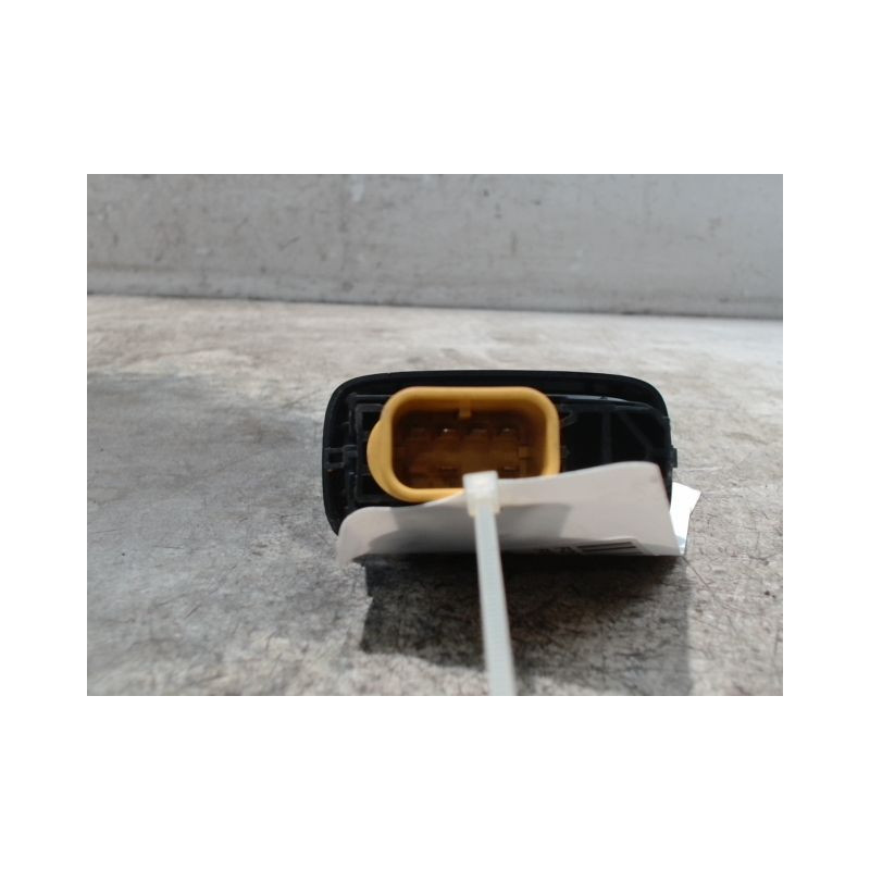 COMMANDE LEVE-GLACE PORTE AVD FORD FIESTA 2005-