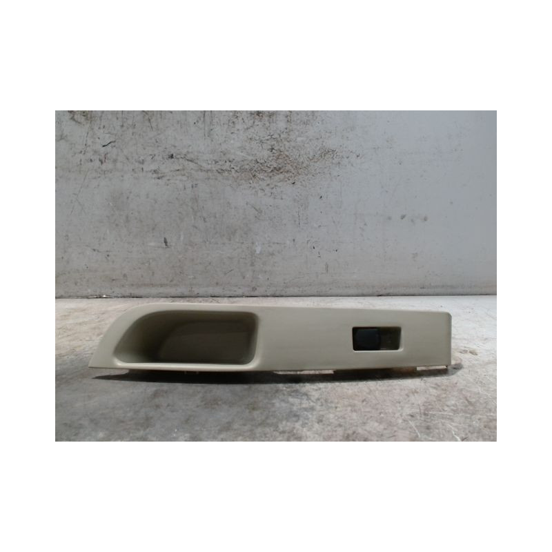 COMMANDE LEVE-GLACE PORTE AVD NISSAN MICRA