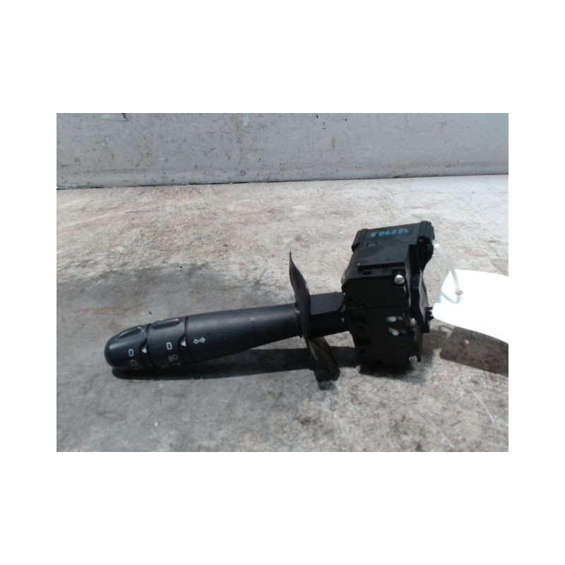COMMANDE CLIGNOTANT RENAULT CLIO II PH.2 01-06