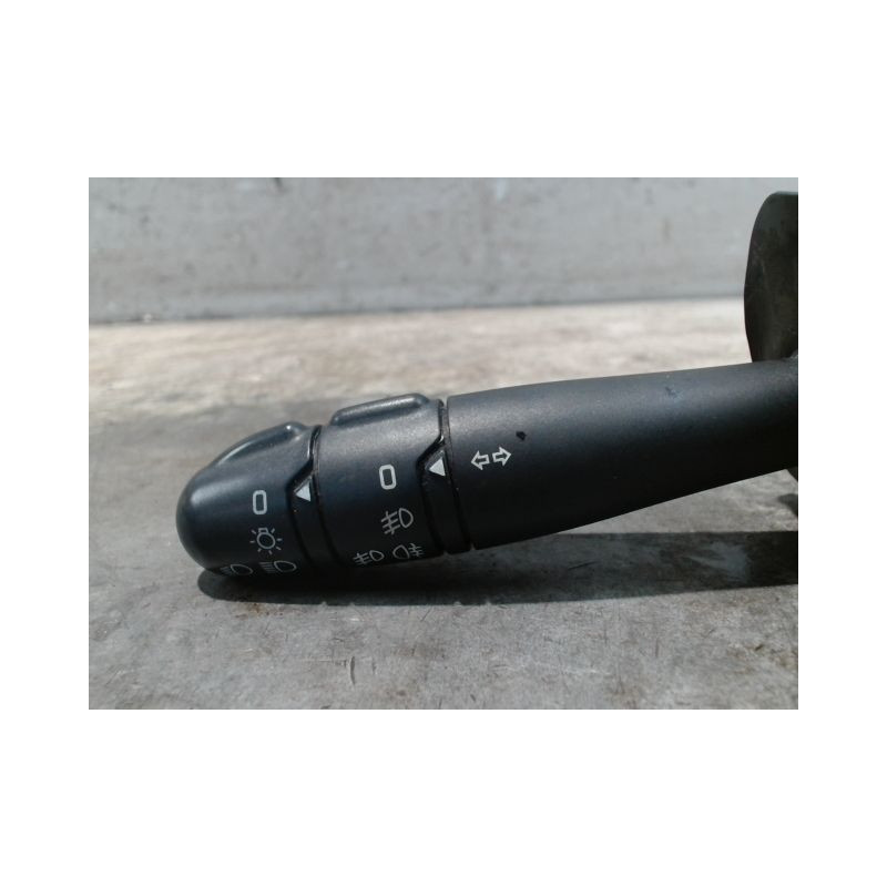 COMMANDE CLIGNOTANT RENAULT CLIO II PH.2 01-06