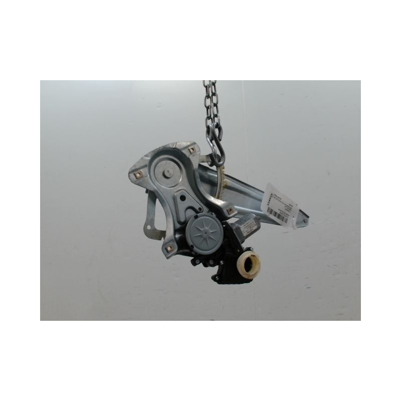 MECANISME+MOTEUR LEVE-GLACE ARRIERE DROIT TOYOTA AURIS 2010-