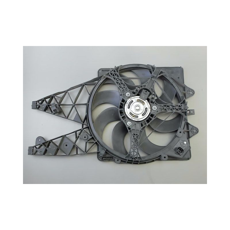 MOTEUR VENTILATEUR RADIATEUR FIAT PUNTO