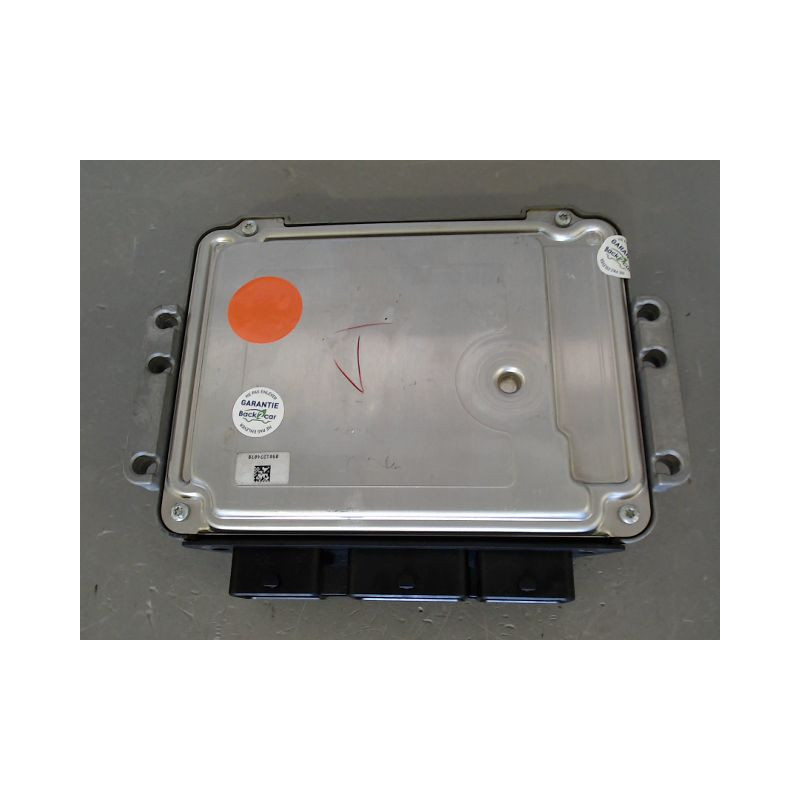 CALCULATEUR MOTEUR MAZDA 3