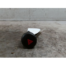 BOUTON DE WARNING NISSAN JUKE
