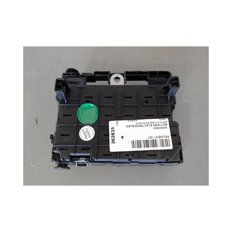 BOITE A FUSIBLES PEUGEOT 307